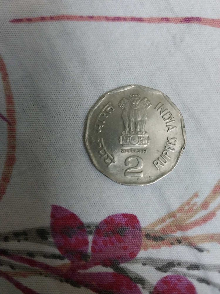 Rare Rs 2 Coin, 2004 Hyderabad