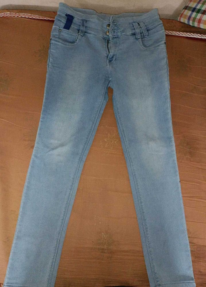 Light Wash Jeans