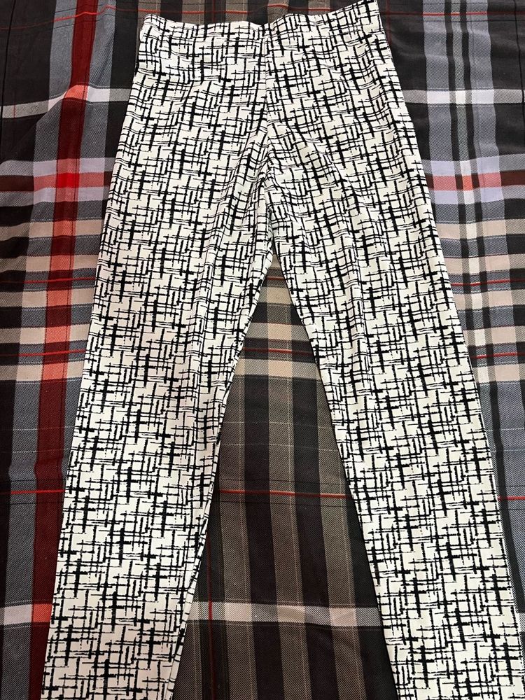 Patterned Leggings
