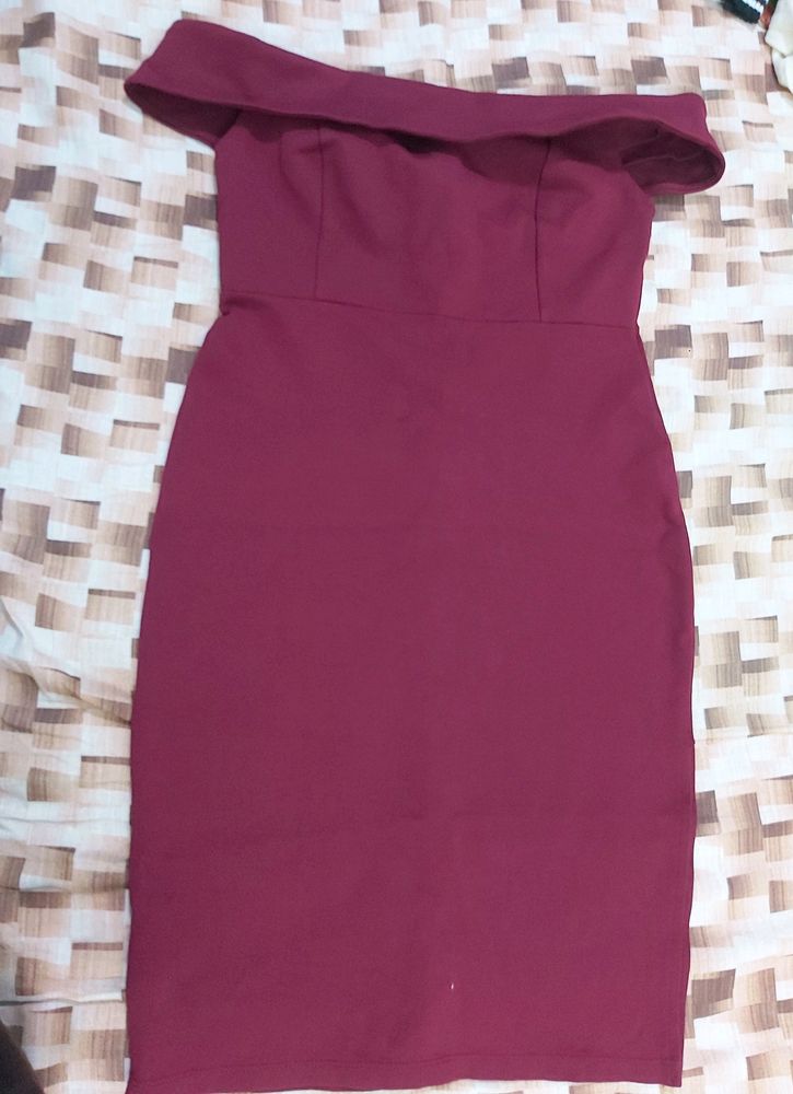 Off Shoulder Maroon Dress