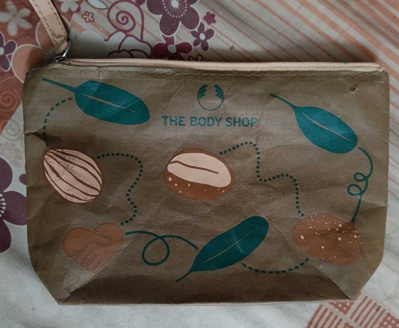 The Body Shop Pouch