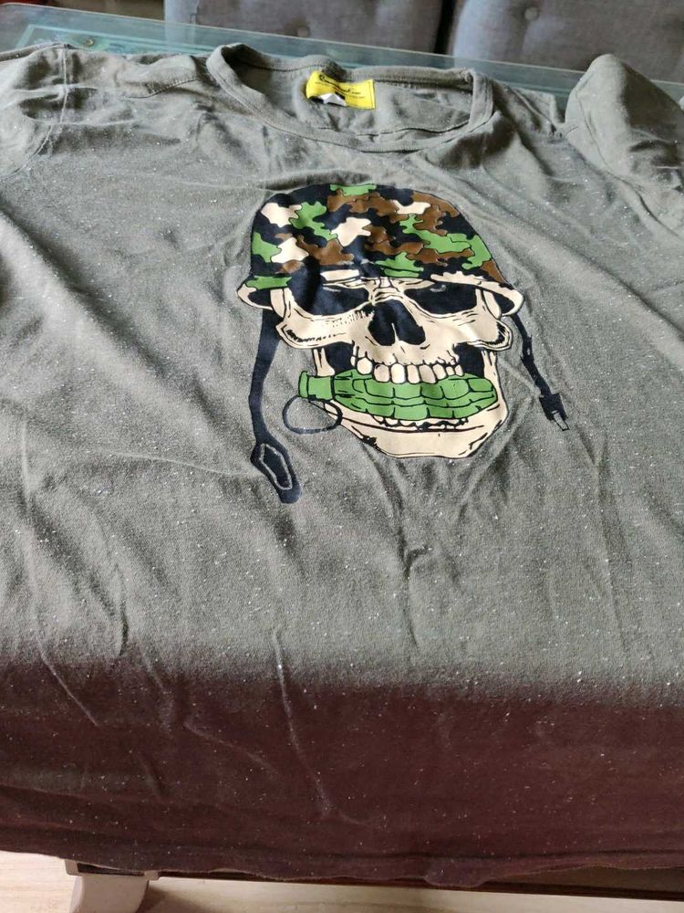 Skull Graphic Tee