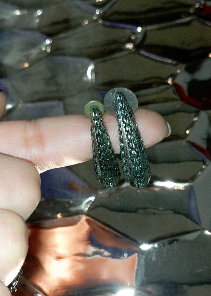 Set Of Two Pair Earing And One Ring