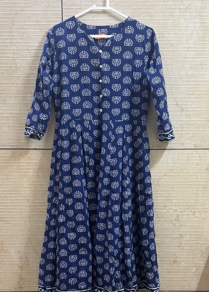 Blue Printed Cotton Dress Size medium