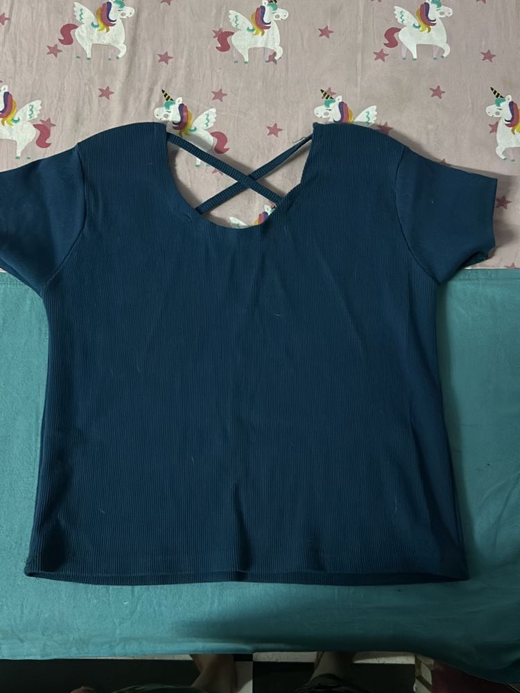 Cross Strap Style Crop Top