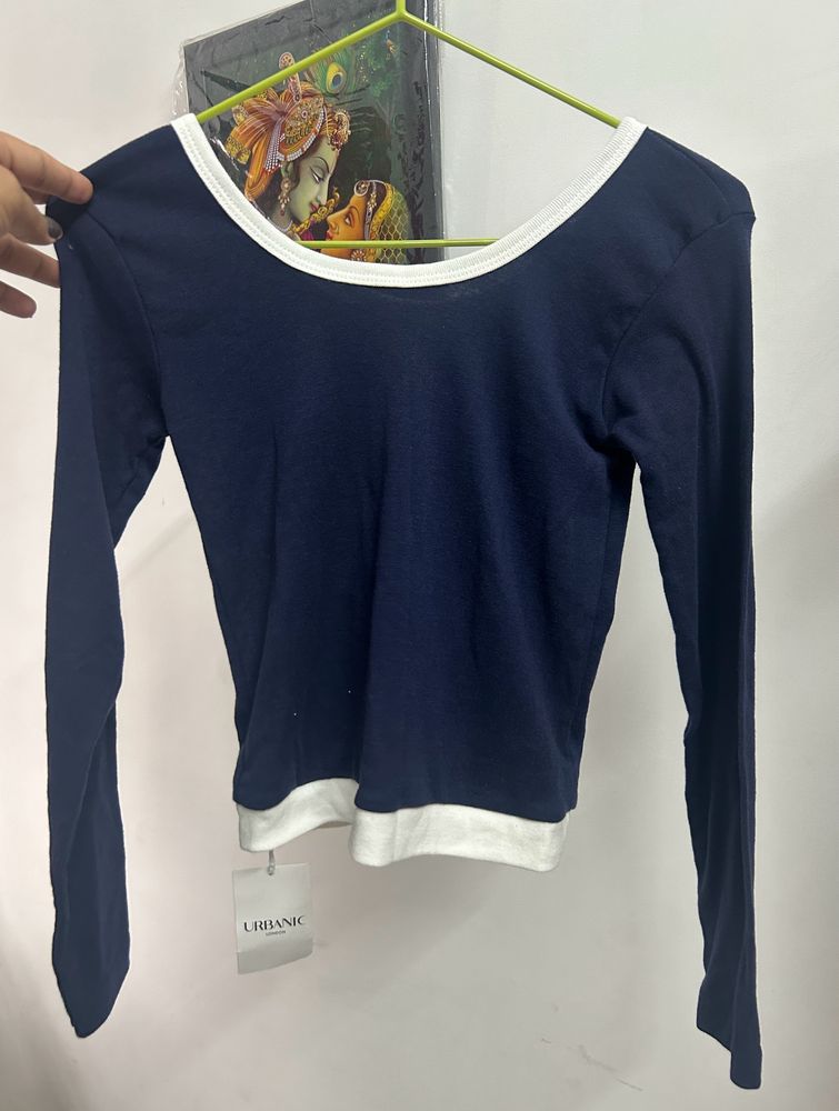 Urbanic Full Sleeved Crop Top