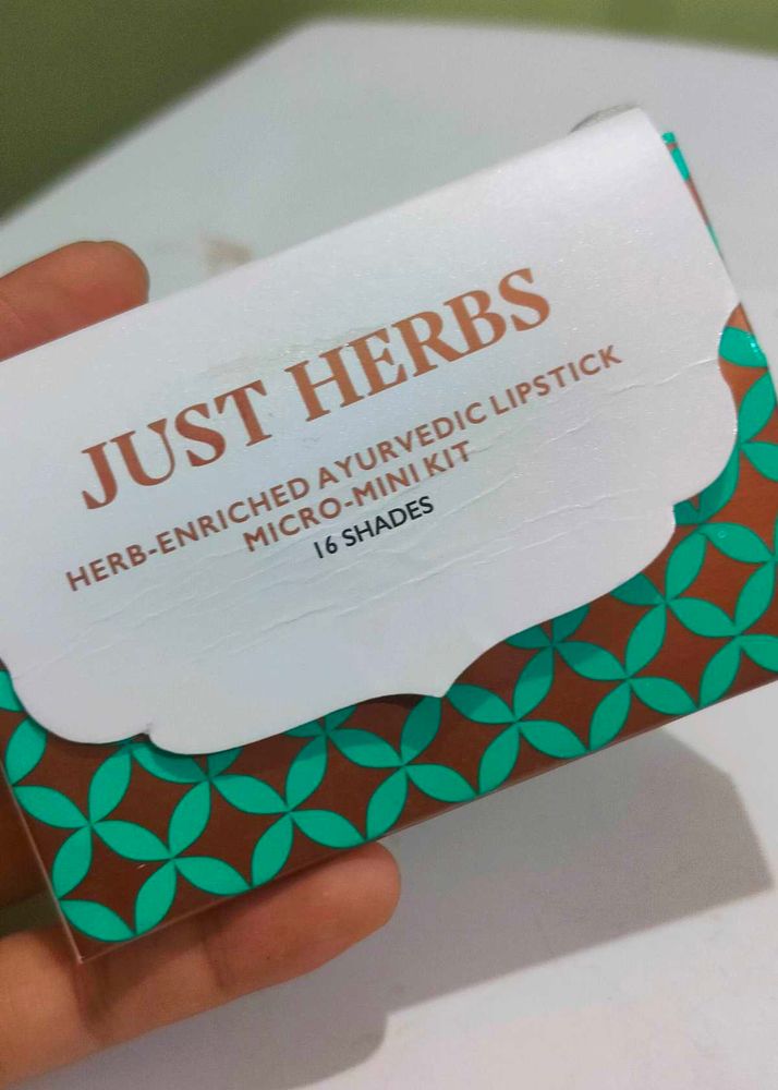 Just Herbs Lipstick Kit