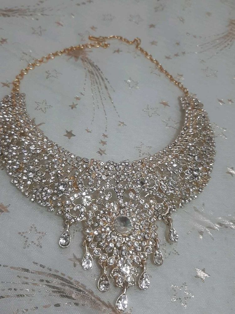 Glamorous Rhinestone Collar Necklace