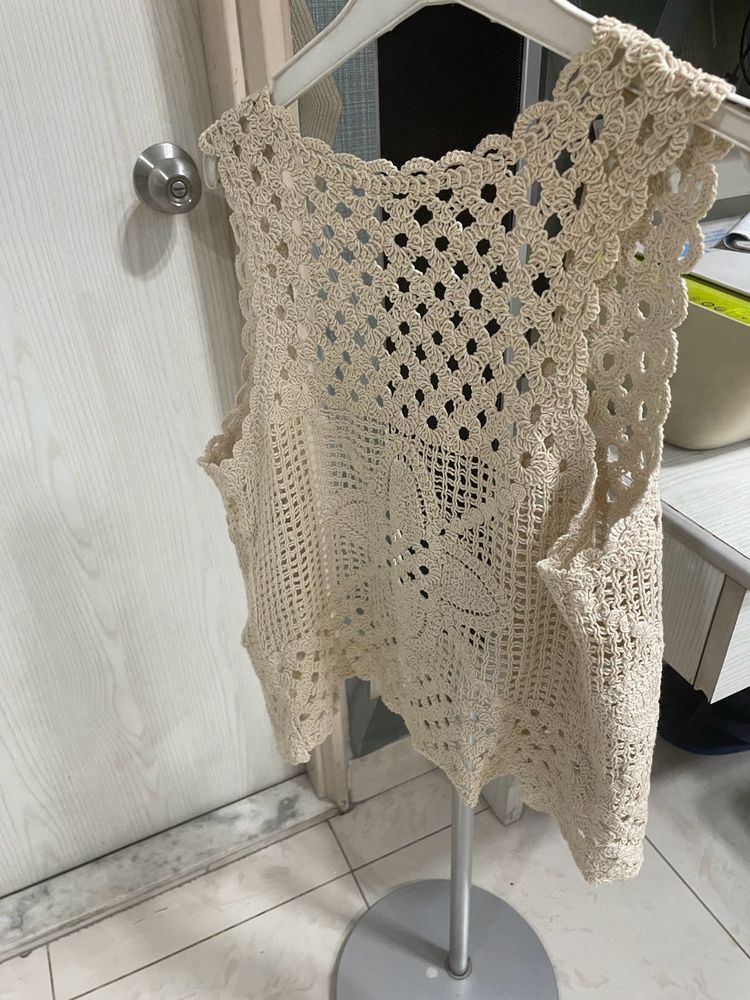 Crochet Sleeveless shrug