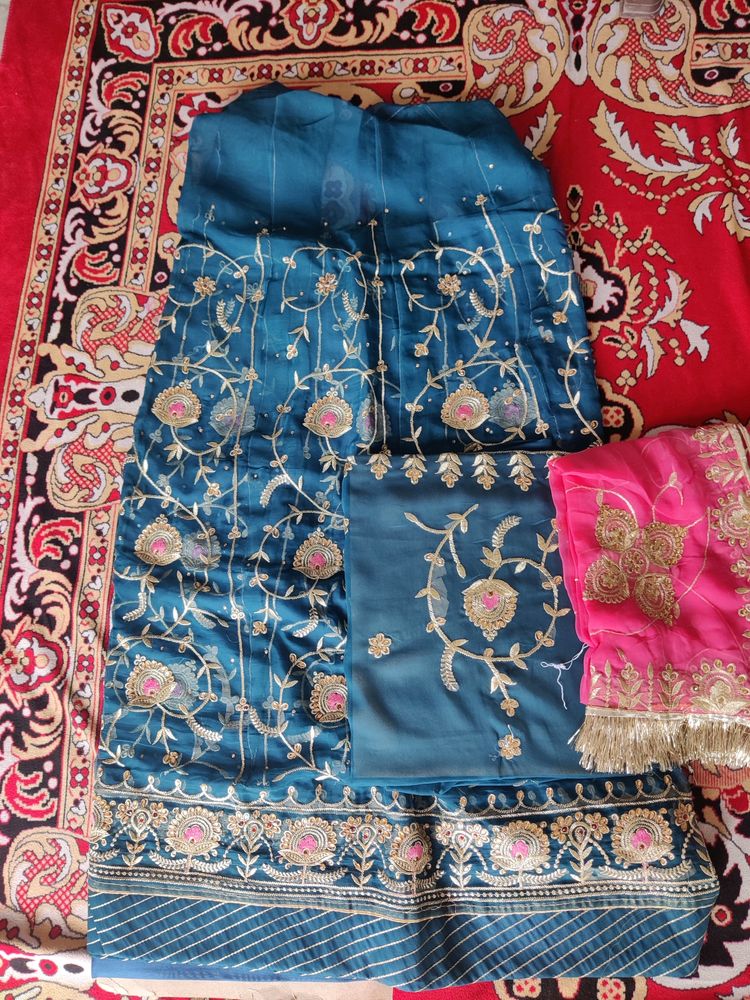 Rajpooti Poshak, Material