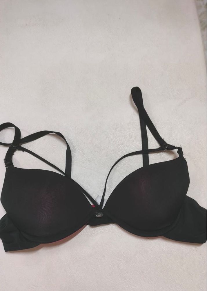 Wonderbra Black Bra