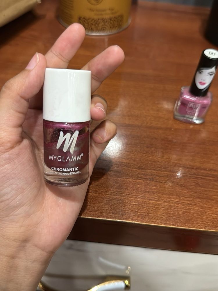 MyGlamm &amp; Elle  Nail polish