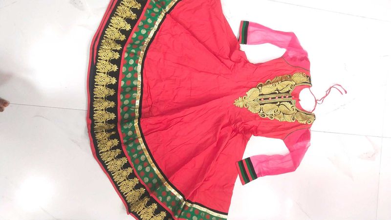 Girl&#39;s Red Anarkali Dress