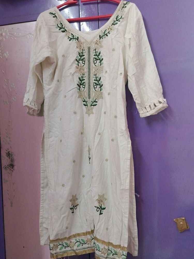 Pakistani White 3pcs Suit