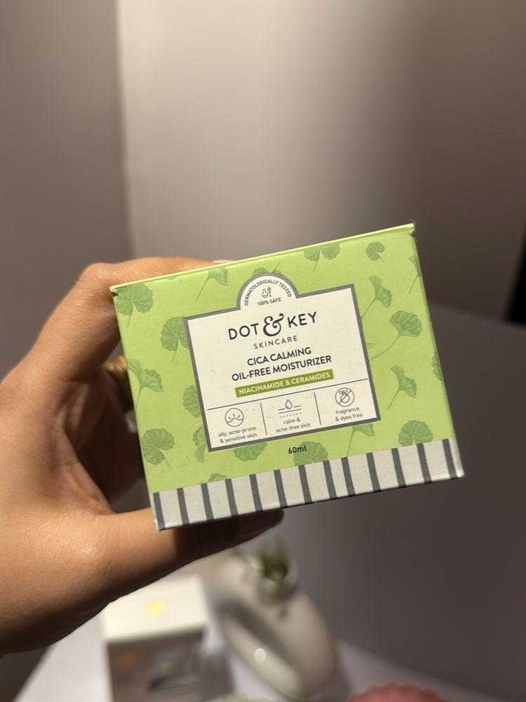Dot &amp; Key Cica Calming Moisturizer