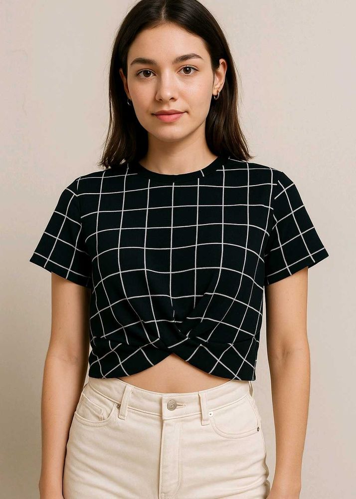 Trendy Knotted Grid Tee