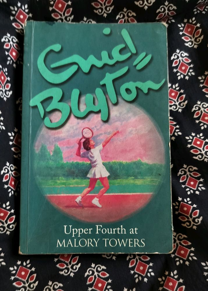 GRID BLYTON'S UPPER FOURTH AT MALORY TOWERS