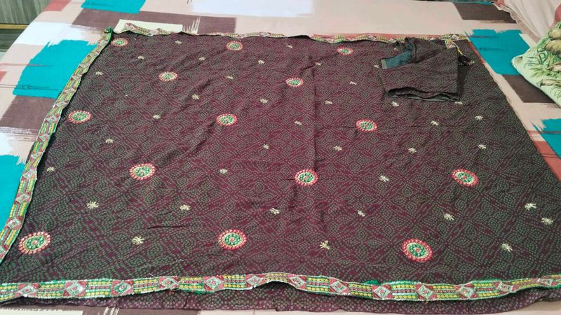 beautiful dark maroon bandhani sari with blouse