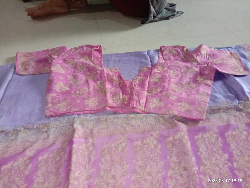 Saree With Blouse