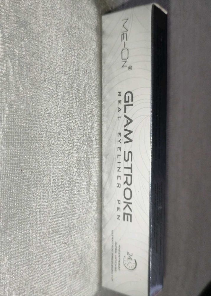 Me-On Glam Stroke Eyeliner Pen
