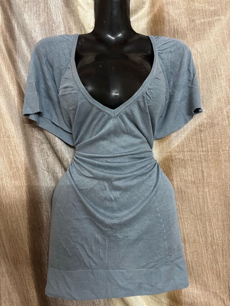 Elegant Blue V-Neck Dress