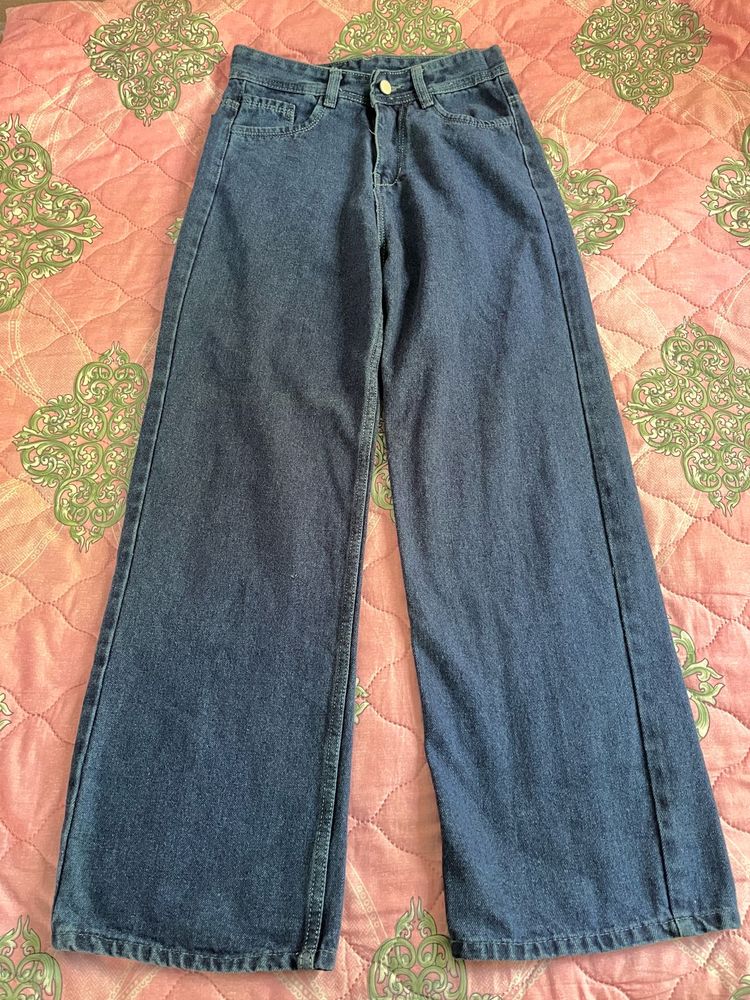 Wide Leg Blue Jeans