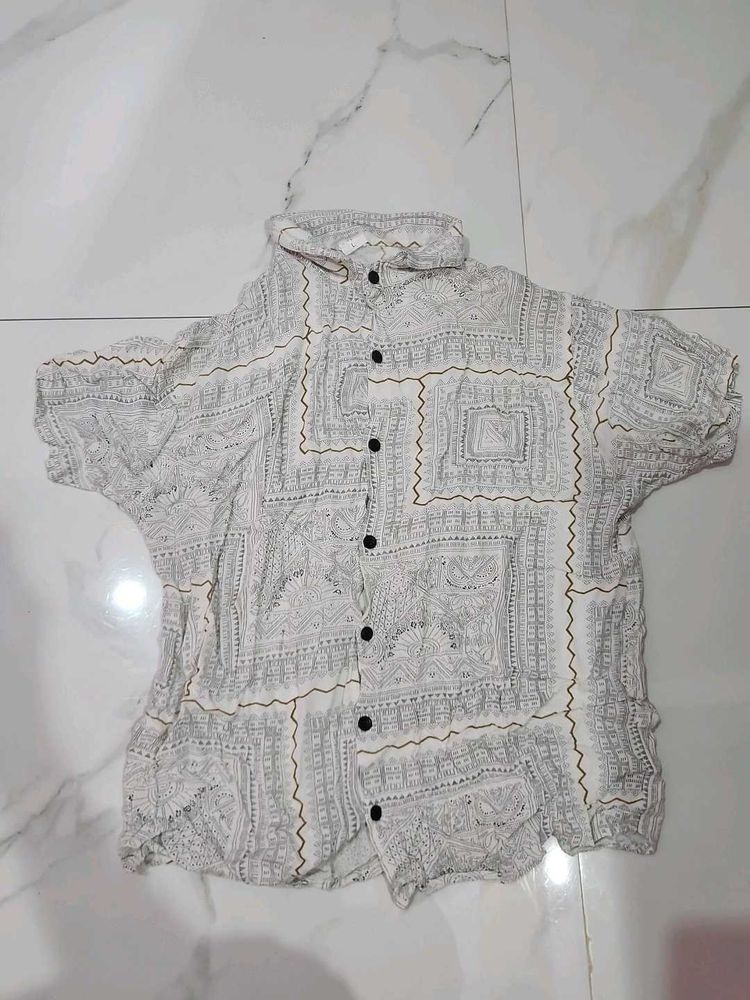 Patterned Short Sleeve Shirt