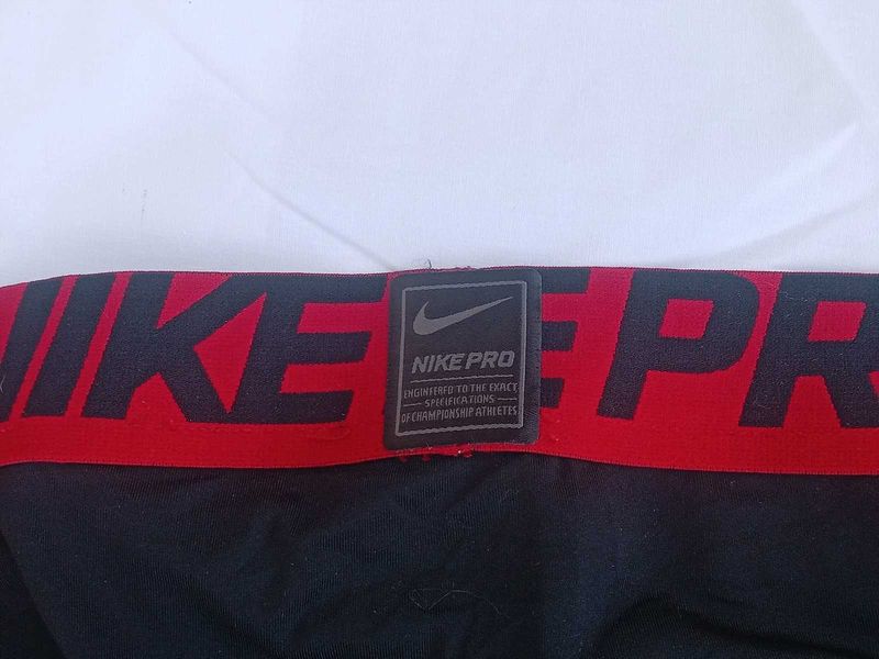 Nike pro men capri