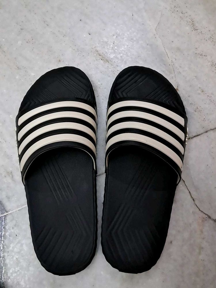 Aqualite Black &amp; White Slides