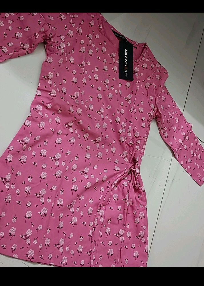 Pink Top And Ethihad Eyemask
