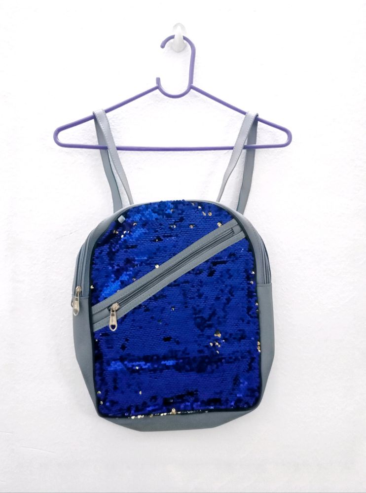 blue/golden backpack