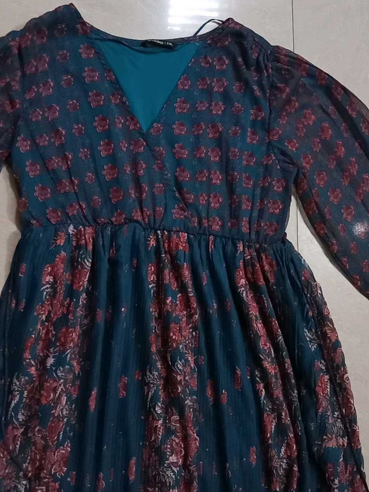 Plus Size Pleated Pattern Gown ...