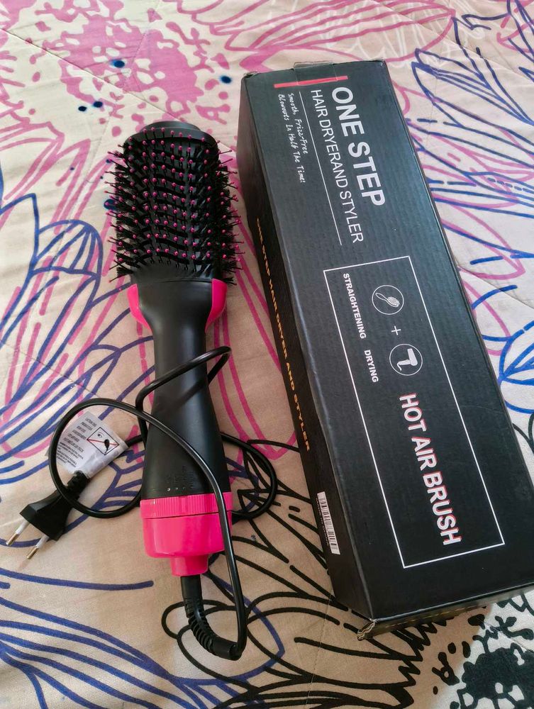 ONE STEP Hair Dryer And Styler