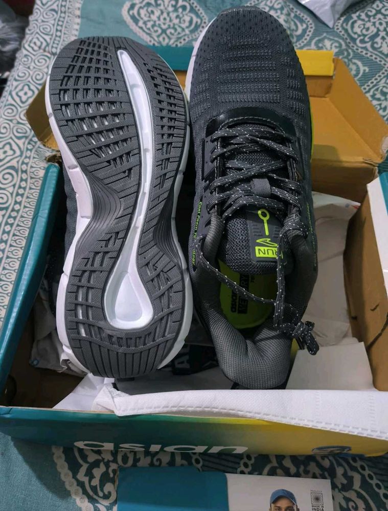 Mens used shoe