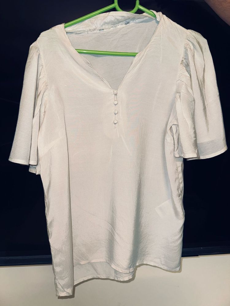 Elegant White V-Neck Blouse