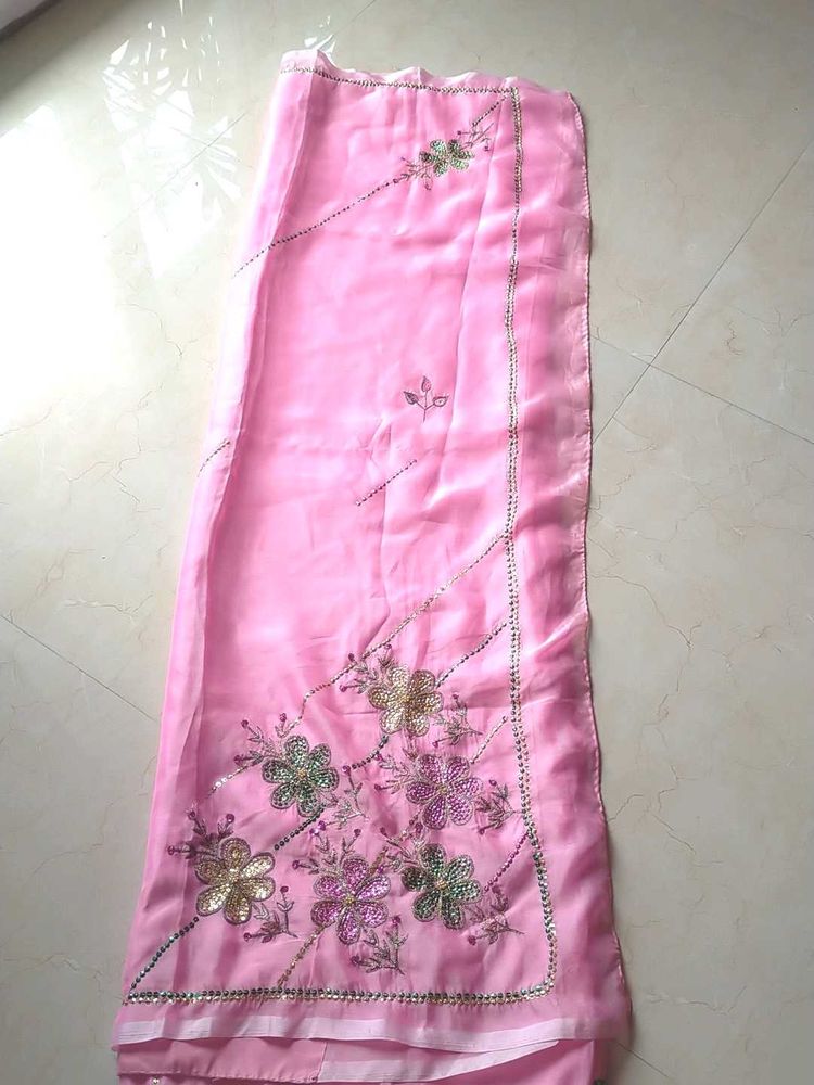 Pink Floral Embroidered Saree Without Blouse