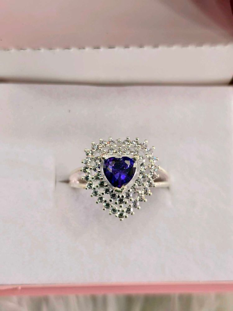 Pure Silver Ladies Ring