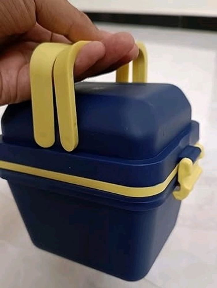 Tiffin Set With Spoons