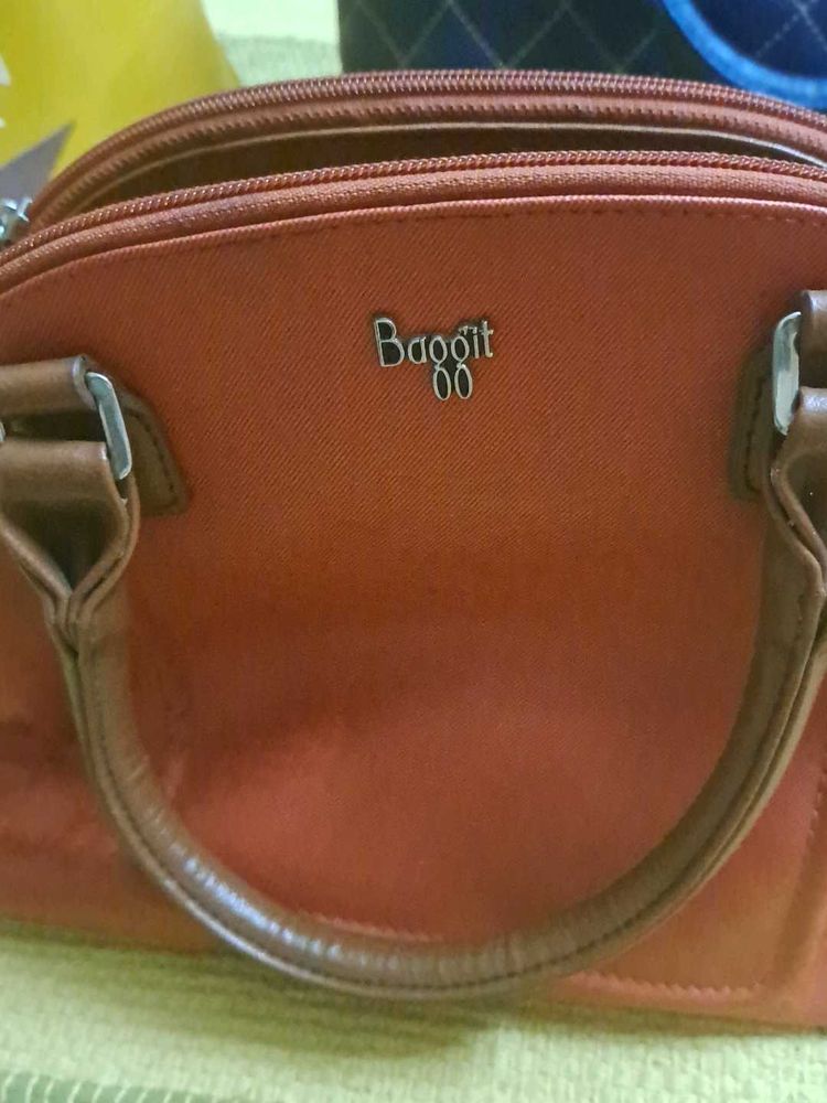 Baggit Women&#39;s Handbag