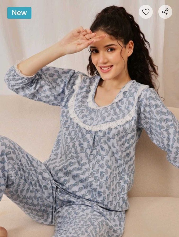 Clovia Rich cotton blue floral lace night suit