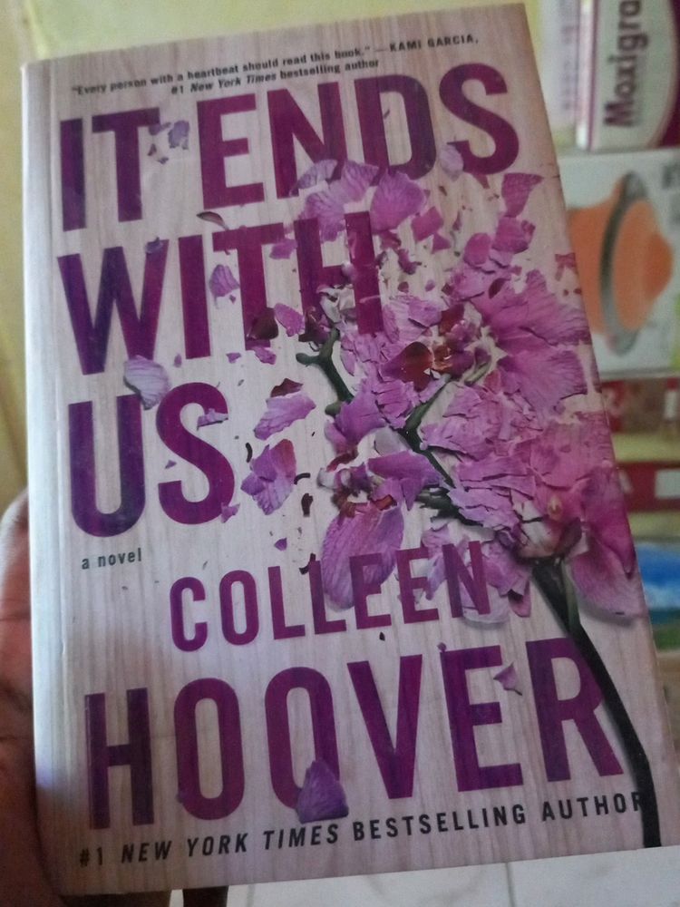 It Ends With Us - Colleen Hoover