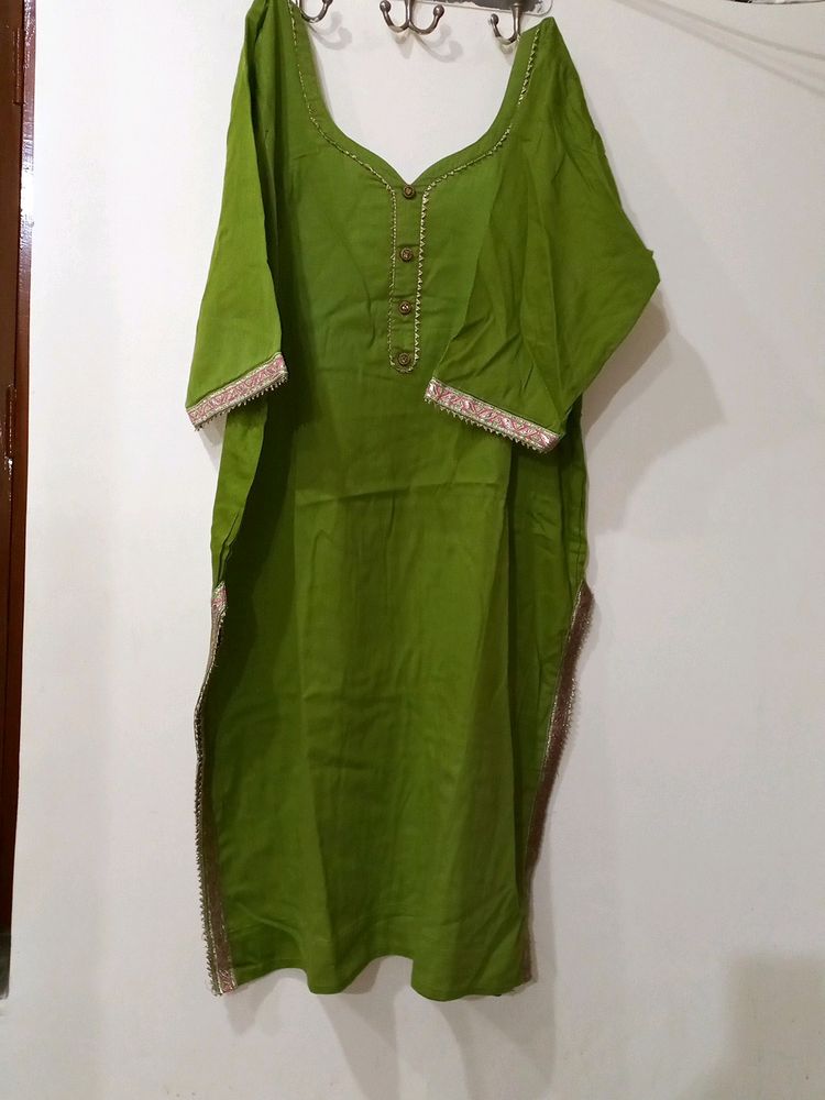 Green Suit , Sleeves 1/3,  With Salwar Length 35, A Beautiful Dupata, 2&#34; Margen