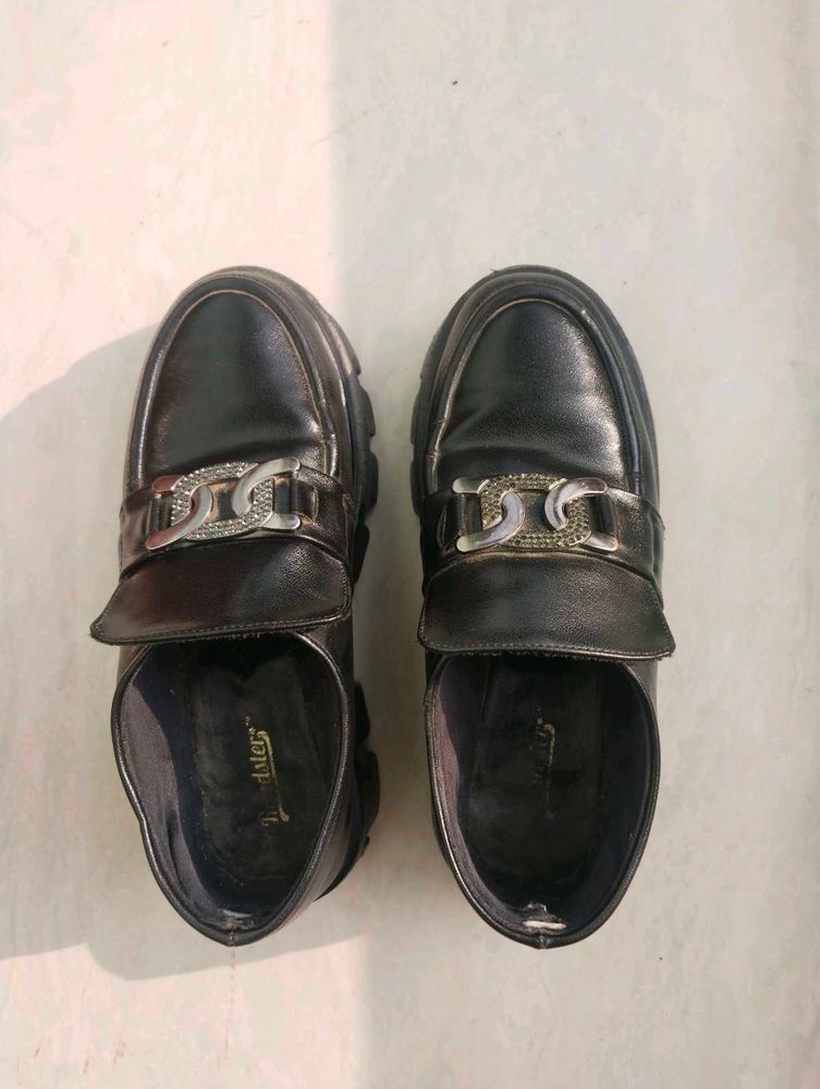 Chunky Black loafer