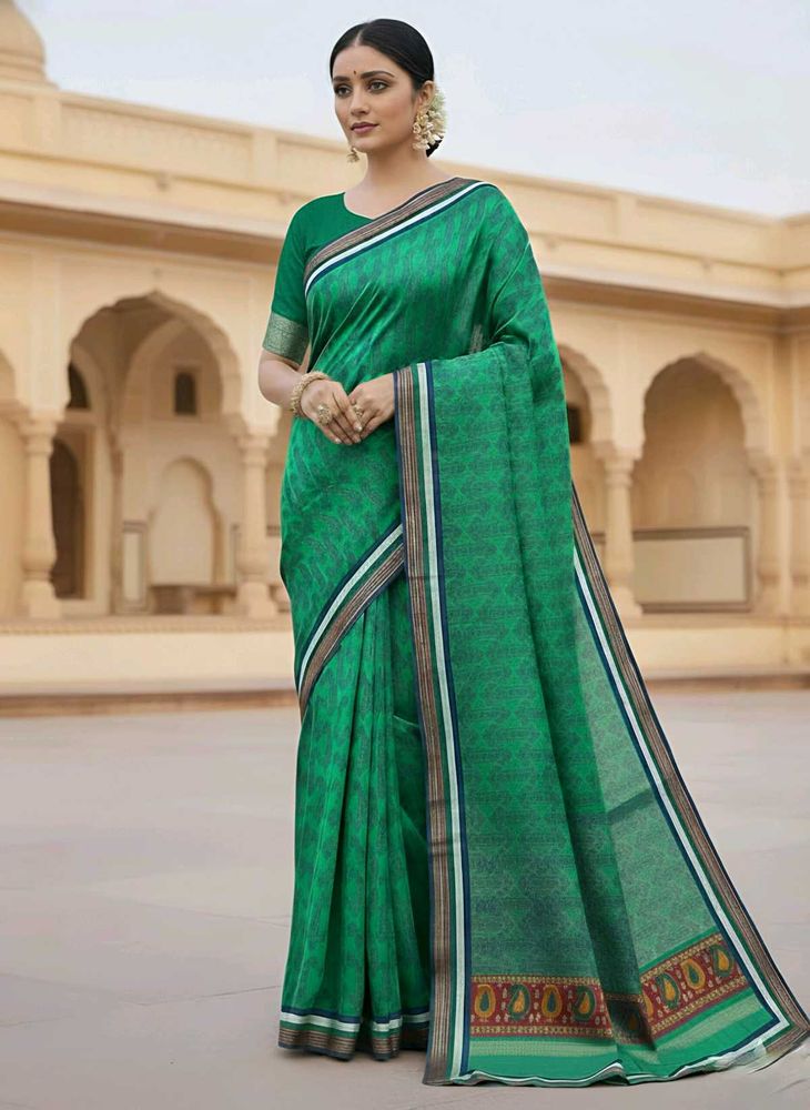 Elegant Beautiful Green Saree😍