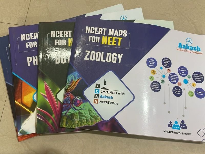 AAKASH BYJUST NCERT NEET MAPS Books - Set