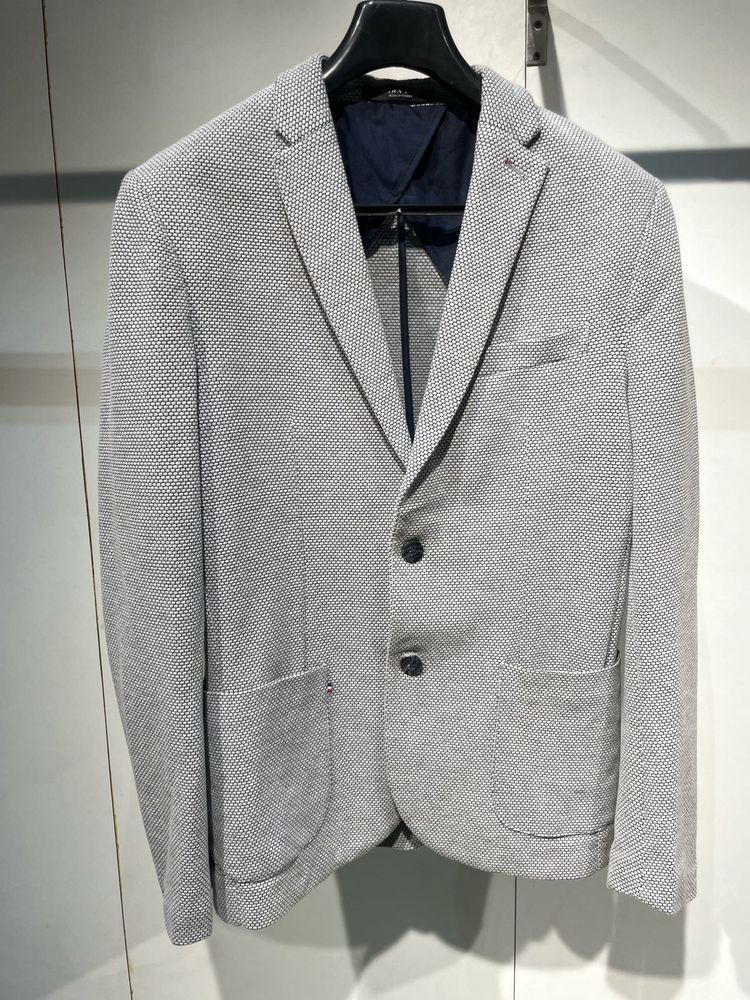Men&#39;s Textured Blazer