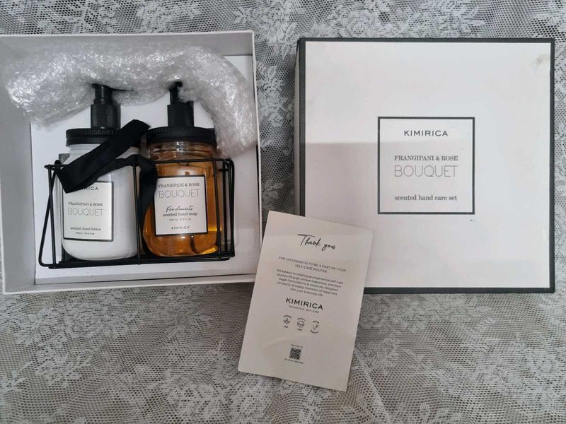 KIMIRICA Frangipani &amp; Rose Bouquet (Hand Care)
