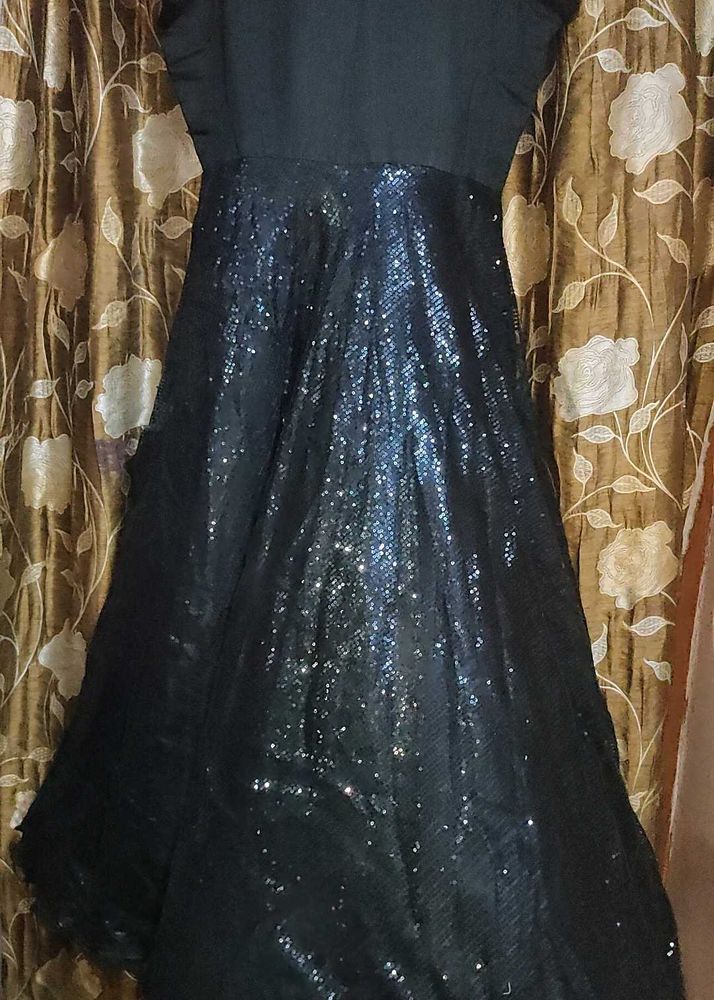 adorable Black dress Without Shrug