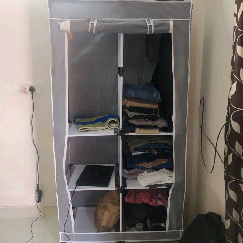 DIY Portable Selves For Any Accessories