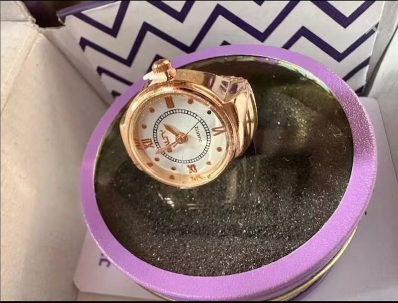 BOSSY ROSE GOLD WATCH RING